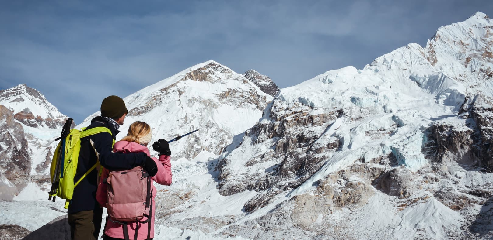 pointing everest from the base camp