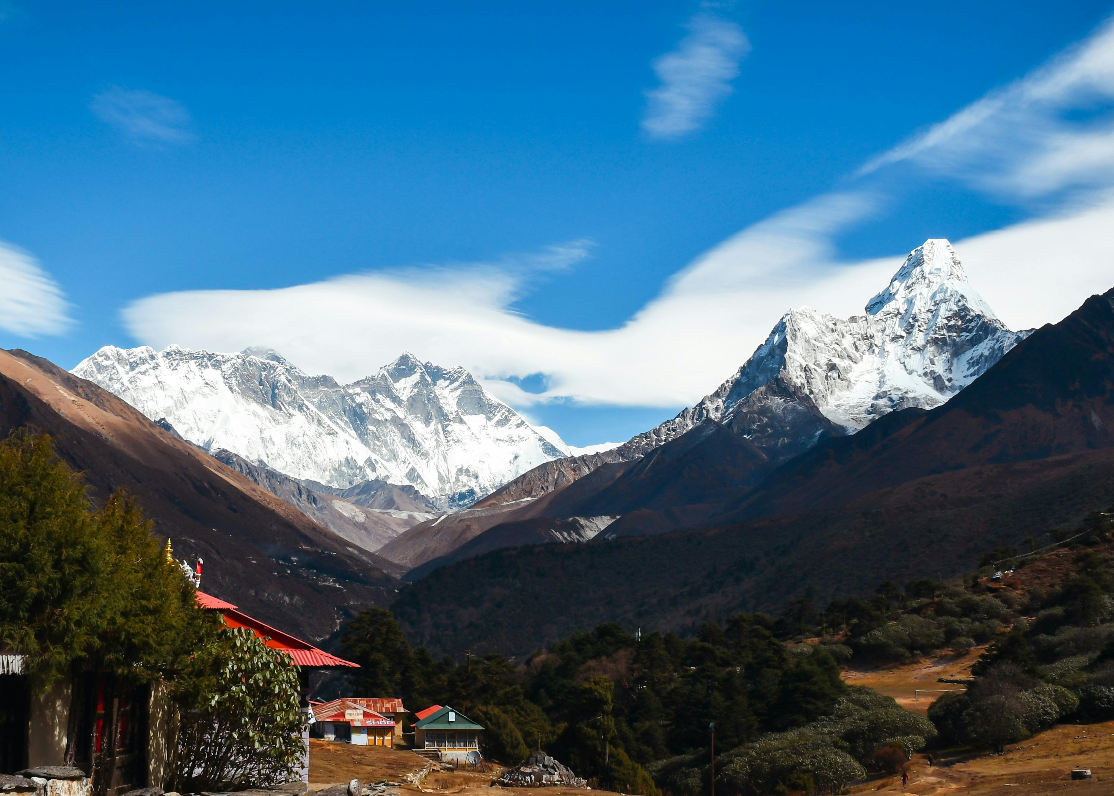 Guide to Everest Three Passes Trek in 2023: A Complete Adventure